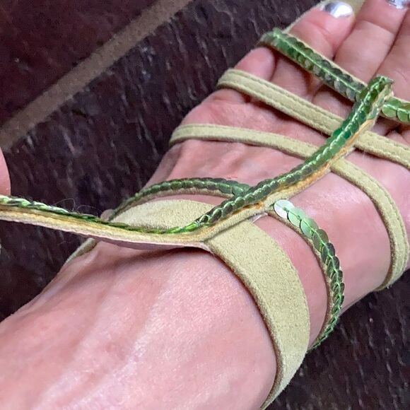 Kenneth Cole Chartreuse suede sequin sandals 9.5 - Picture 7 of 15